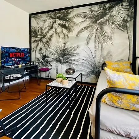 La Maison Des Plantes, Charmante, Atypique Et Cosy Pour 4 Personnes Avec Parking Et Jardin *