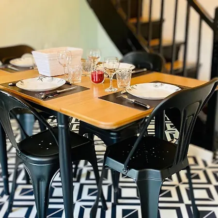 La Maison Des Plantes, Charmante, Atypique Et Cosy Pour 4 Personnes Avec Parking Et Jardin 度假居 *