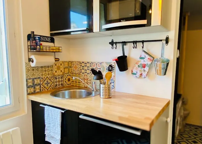 La Maison Des Plantes, Charmante, Atypique Et Cosy Pour 4 Personnes Avec Parking Et Jardin *